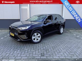 Toyota RAV4 2.0 VVT-iE Active , Handgeschakeld Benzine, 2.000 KG Trekvermogen, Trekhaak, Apple/Android Navigatie, garantie tm 2030*