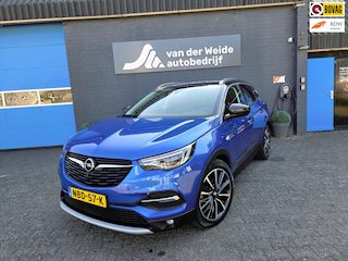 Opel Grandland X 1.6 Turbo Hybrid4 Business Executive