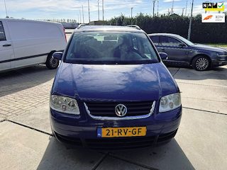 Volkswagen Touran 2.0-16V FSI Trendline