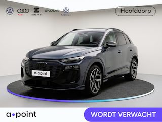 Audi Q6 e-tron S edition 83 kWh 252 pk | Warmtepomp | Navigatie | Trekhaak (wegklapbaar) | Parkeersensoren (Park assist) | Rondomzicht camera | Multimedia scherm passagier | Stoel ventilatie | Luchtvering | S-Line |