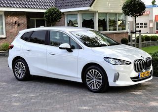 BMW 2-serie Tourer 220i 170pk Mild Hybrid Luxury Line  Harman Kardon, Leder, Led, Automaat, Camera,