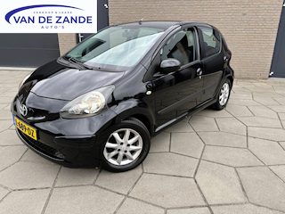 Toyota Aygo 1.0-12V | AIRCO| 5 Deurs | Lichtm. velg.|All season|Zwart metallic