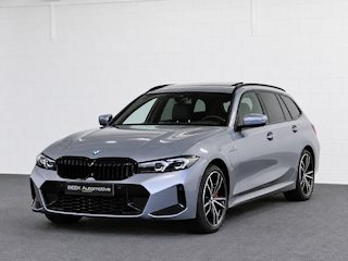 BMW 3-serie Touring 320e | M Sport | PANO | STOELVRW | LEDER