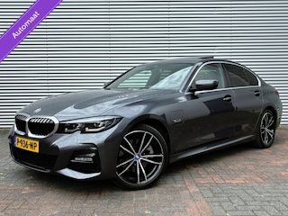 BMW 320e Automaat M Sport Led Carplay Schuifdak 2022 Vol Opties NL Auto 2 De Eigenaar Vol Opties Perfecte Staat Incl 12 Maanden Garantie