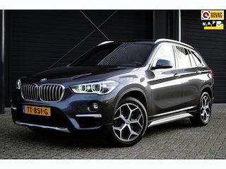 BMW X1 SDrive20i Orange Edition II, HUD, Groot navi, Leder, Afn. Trekhaak, Dealer onderhouden