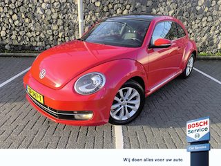 Volkswagen Beetle 1.2 TSI Design Pano Dak,Stoel verwarming, Airco, park distance Xenon&led verlichting, cruise control.