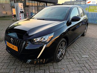 Peugeot 208 1.2 PureTech Active Pack / Carplay / Stoelverw. / PDC / LED