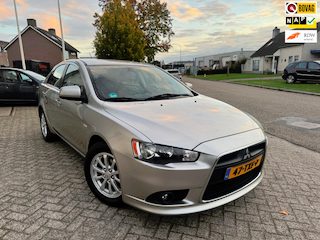 Mitsubishi Lancer Sportback 1.6 Edition Two Airco,Leer, PDC