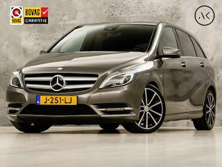 Mercedes-Benz B-klasse 200 AMG Sport 157Pk (GROOT NAVI, CLIMATE, CAMERA, HARMAN/KARDON, GETINT GLAS, STOELVERWARMING, LEDEREN SPORTSTOELEN, HARMAN/KARDON, XENON, ZWART HEMEL, NIEUWSTAAT)