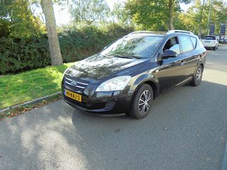 Kia Ceed cee'd Sporty Wagon 1.4 CVVT X-tra