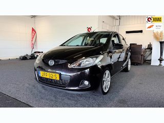 Mazda 2 1.3 S-VT Exclusive, Airco, Stoelverwarming, Carplay