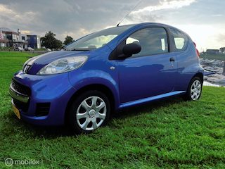 Peugeot 107 1.0-12V XS airco