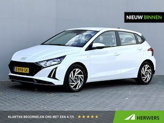 Hyundai i20 1.0 T-GDI Comfort Smart / Fabrieksgarantie t/m 04-2029 / Dealer onderhouden / Navigatie / Apple Carplay/Android Auto / Cruise Control / Airco / Achteruitrijcamera / Bluetooth / Lane Assist / PDC Achter / DAB / Lichtmetalen Velgen /