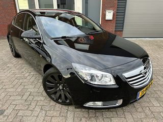 Opel Insignia 2.0 T Sport / Navi / Leder / PDC / Stoelverwarming
