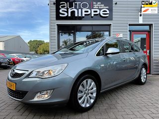 Opel Astra Sports Tourer 1.4 Cosmo -CLIMA-CRUISECONTROL-CAMERA-NAVI-BLUETOOTH-PDC ACHTER-ORIGINEEL NEDERLANDS!-74.608 KM'S!