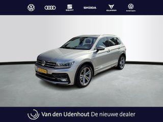 Volkswagen Tiguan 1.5 TSI ACT Highline Business R | Trekhaak | Panoramadak |