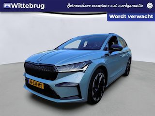 Skoda Enyaq iV 60 Sportline / Navigatie / App connect / Camera /  Lichtmetaal 21 inch / Parkeersensoren V+A /