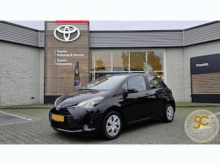 Toyota Yaris 1.5 Hybrid ACTIVE TREKHAAK 4S-BANDEN CAMERA CRUISE NAVI CLIMA BLUETOOTH NL-AUTO