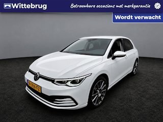 Volkswagen Golf 1.5 eTSI Life Business / LED / Memory seats / Navigatie / Navigatie / App connect /