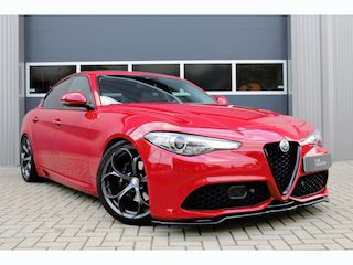 Alfa Romeo Giulia 2.0T Super | Camera | Quadrifoglio Velgen | Trekhaak | Carplay