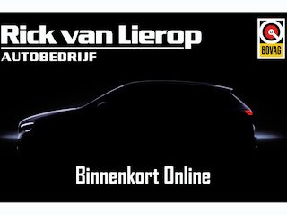 BMW 118i 136 PK Corporate Lease Essential Automaat | NL-Auto | Cruise | Navi | 18'' | Dealer Onderhouden | Stoelverwarming