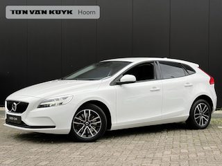 Volvo V40 1.5 T2 Polar+ Automaat / Navi / Bluetooth / Parkeersensoren / Stoelverwarming / Cruise Control / Automatisch licht / LMV / Getint Glas / LED /