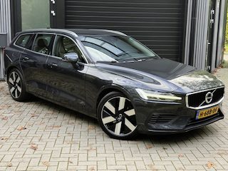 Volvo V60 2.0 T6 AWD Momentum Pro Volledig dealer onderhouden | Plug-in hybride 340 pk | Blond leder | Voorklimatisering