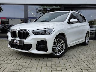 BMW X1 xDrive25e M-Sport + NAVIGATIE + LM VELGEN + LED