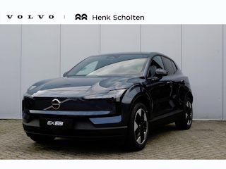 Volvo EX30 P3 Long Range Plus Europa 69 kWh | Denim Blue | Indigo interieur | Elektrisch verstelbare voorstoelen | Stoel-/ stuurwielverwarming | Harman Kardon | Keyless entry | 18 inch lichtmetalen velgen | Warmtepomp | Vehicle to load | Volvo Guard | Adaptieve cruise control | BLIS