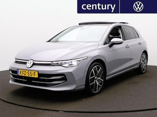 Volkswagen Golf 1.5 eHybrid Style Edition | Panodak | Camera | Trekhaak | Elek. Stoel | ACC |