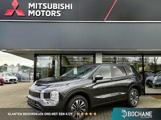 Mitsubishi Outlander 2.4 PHEV Intense Nieuw uit voorraad leverbaar | Stoelverwarming voor | Lederen bekleding | Verwarmbaar stuurwiel | Adaptieve Cruise Control | Parkeersensoren voor- en achter | 8 jaar fabrieksgarantie
