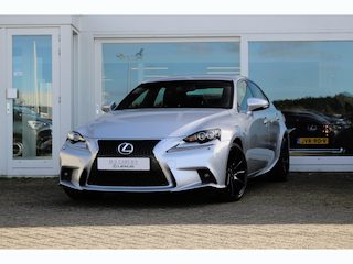 Lexus IS 300h Hybrid F-Sport Line