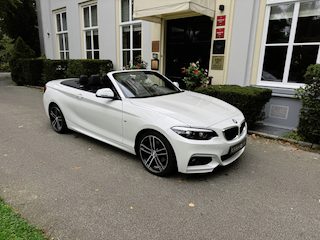 BMW 2-serie Cabrio 220i, M-pakket, Digitale cockpit
