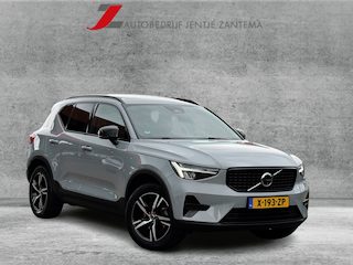 Volvo XC40 2.0 B4 Plus Dark | Navigatie | Pilot assist | Harman-kardon | Panoramadak | 360 camera | Leer | Full LED | DAB+ | NL auto!! |