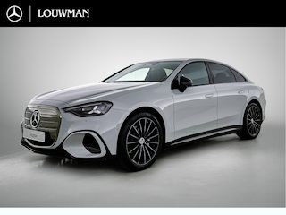 Mercedes-Benz C-klasse 400 4MATIC Launch Edition 94 kWh | Premium pakket | Winterpakket | Rijassistentiepakket Plus | Sportstoelen pakket | Trekhaak | Panoramisch dak | Sierelementen zwart scheepsdek hout | 20" multispaaks lichtmetalen AMG velgen |