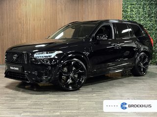 Volvo XC90 T8 AWD Recharge Ultra Dark Black | Vol! | Bowers & Wilkins | Luchtvering | Stoelventilatie | Trekhaak | 360 Camera | Head-Up Display | Stoelmassage | 455pk | Adaptieve Cruise Control | Black Pack; zwarte logo's, velgen | Stoelverwarming voor+achter | Stuurwielverwarming | Schuifdak | 22 Inch | Full LED Meesturende koplampen | Pilot Assist | BLIS Dode Hoek Detectie | Alcantara hemelbekleding | Lederen handgrepen en zonnekleppen | Elektrische voorstoelen geheugen | Nappa Lederen bekleding | Zitting verlenging voorstoelen | Lederen Dashboard | Google Infotainment | Keyless Drive | Parkeersensoren voor+achter | Elektrisch bedienbare achterklep | Geïntegreerde zongordijnen achterportieren | Geïntegreerd kinderzitje achterin | Verlichte instaplijsten | 7-Persoons | 4-Zone Climate Control | DAB Radio | Apple Carplay/Android Auto | Alarm Klasse III | Draadloos telefoon opladen | Volvo On Call met mobiele App functie | Auto is tevens voorzien van Gold Coating | Onyx Black Metallic |