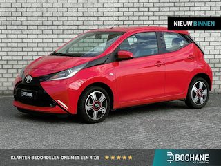 Toyota Aygo 1.0 VVT-i x-play | All-Season banden | Dealer Onderhouden | Airco | Camera |