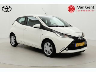 Toyota Aygo 1.0 VVT-i x-play | Airco | Camera | 15 inch | Bluetooth | Elektrische ramen voor