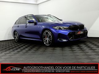 BMW 3-serie Touring 330e M-sport Plug-in Leder, M stoelen, 360 Camera, Harman/Kardon, Head-up display, Elektrische achterklep, Winterpakket, Memory stoelen, Navi