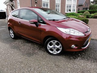 Ford Fiesta 1.6 16V Titanium 120 PK AIRCO !! 3 DRS