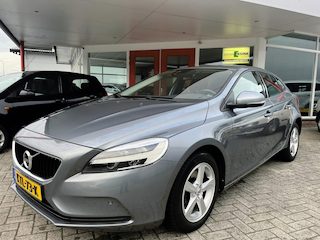 Volvo V40 2.0 T2 Momentum  122 PK  Led Koplampen  Navi  Bluetooth  Onderhoudshistorie