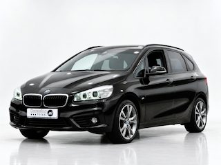 BMW 2-serie Tourer 220i M Sport | Trekhaak | Camera | Keyless | Stoelverwarming