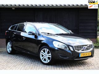 Volvo V60 1.6 D2 Momentum Navigatie/Parkeersensor/Lmv/Apk 08-2027