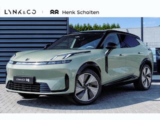 Lynk & Co 08 1.5 More | 200km Hybride | Stoelmassage, Verwarming en Ventilatie | Panoramadak | Matrix LED | Harman Kardon | 360° Camera | Getint glas | Bestuurdersstoel met geheugen | Sfeerverlichting | Apple Carplay | Dodehoekassistent | Adaptive Cruise Contol
