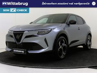 Alfa Romeo Junior Elettrica Ti 54 kWh Direct rijden | Rijklaar | Techno Pack | 8 jaar garantie | Adaptive Cruise | Camera VH