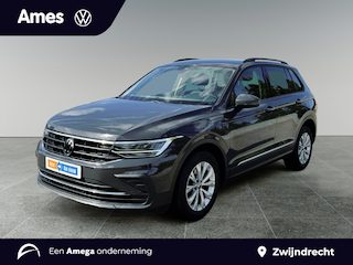 Volkswagen Tiguan 1.4 245pk TSI eHybrid Life Business Parkeersensoren voor en achter | Dodehoeksensoren | Adaptive Cruise Control