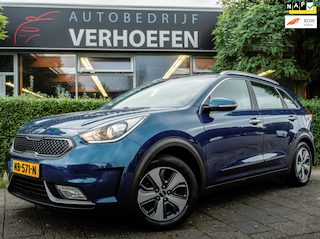 Kia Niro 1.6 GDi First Edition CAMERA/LANE ASSIST/TREKHAAK/APPLE CARPLAY/CRUISE CONTROL/STOELVERWARMING/NAP/DEALER AUTO!
