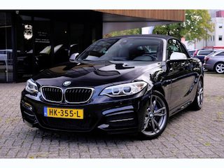 BMW 2-serie Cabrio M235i xDrive|Rijklaar!|Camera|HarmanKardon|Stoelverwarming|Elec.Stoelverstelling|Keyless