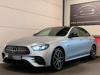 Mercedes-Benz E-klasse 300e AMG 4MATIC Pano, ACC, HUD, Apple Carplay, Sfeerverlichting, Burmester, Lederen, Elek Stoelen, 360° Cam