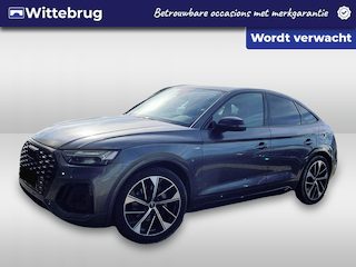 Audi Q5 50 TFSI e 299pk S line S-Tronic automaat / Panorama schuifk dak / Navigatie / luchtvering / LM 21 inch / Zwart optiek